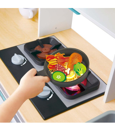 Cocina Deluxe con Luz y Sonido Hape