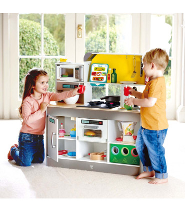 Cocina Deluxe con Luz y Sonido Hape