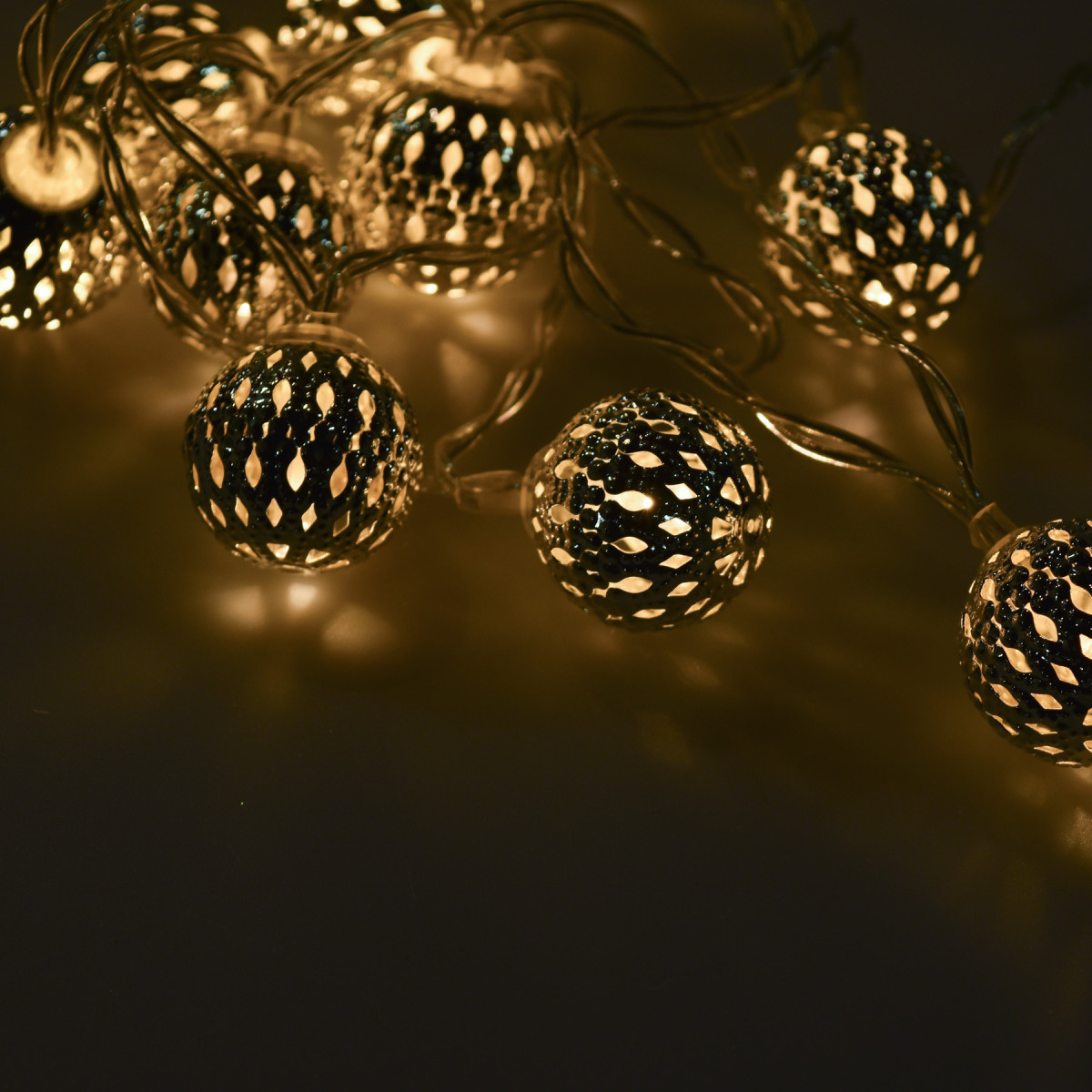 Guirnalda de 10 Bolas LED 2 cm Plateadas