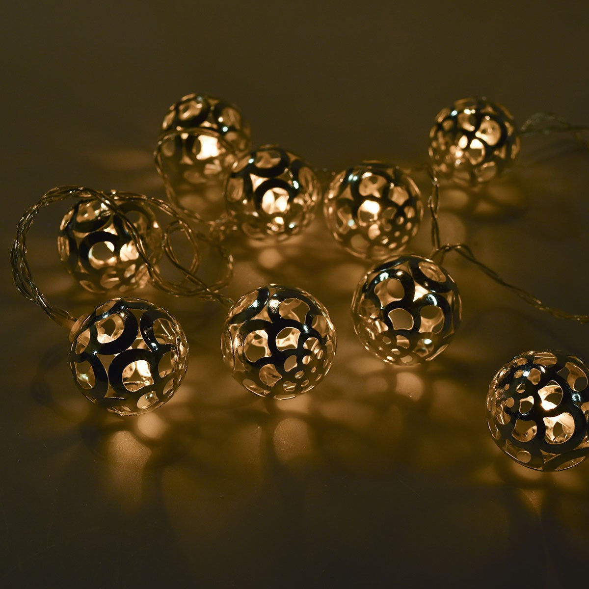 Luces de bolas LED Plateadas 4 cm
