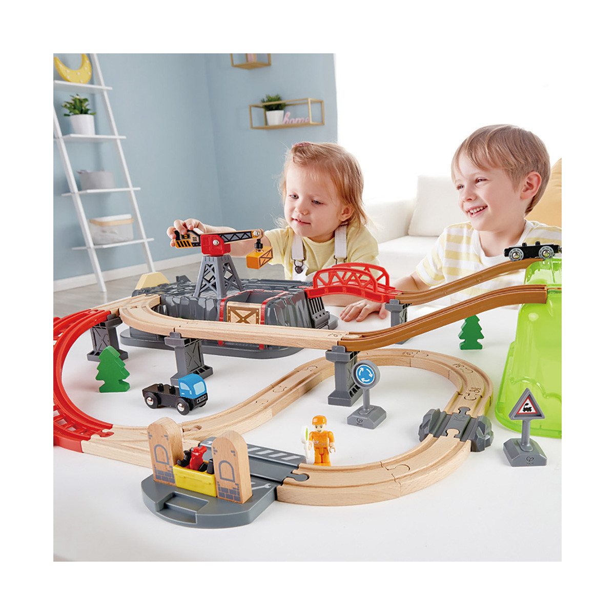 Set de Tren de Ciudad de Juguete en Caja Hape