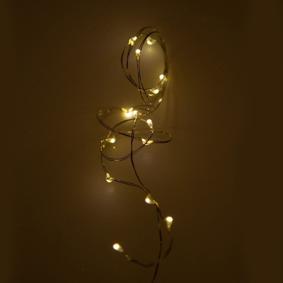80 luces LED a pila blanca
