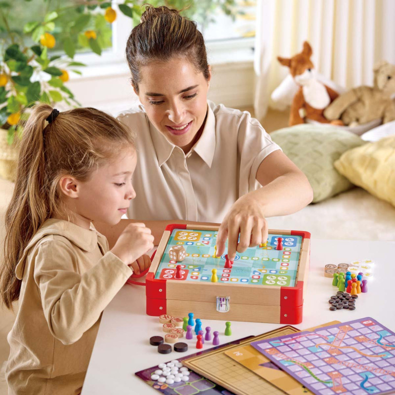 Colección de 22 Juegos de Mesa Clásicos Hape