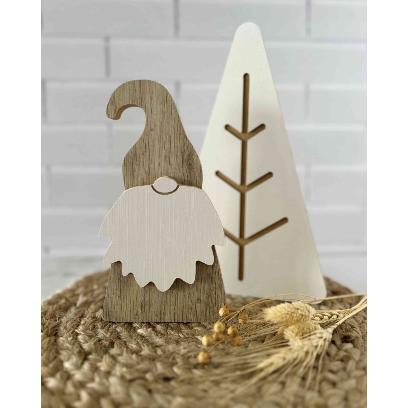 Adornos de Duende y Pino de Madera Calada